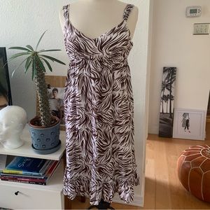 Ravija brown and white 100% cotton sundress with ruffled hem; size LG